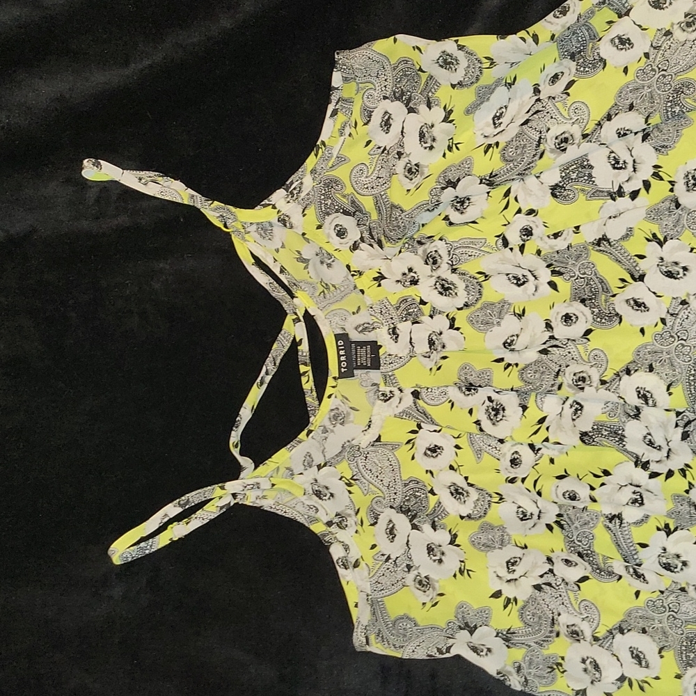 Torrid Size 1 Yellow Floral top